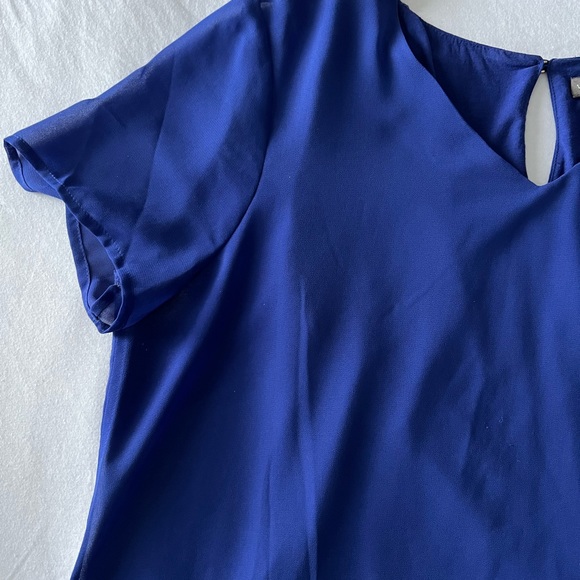 Vince Camuto royal blue shirt, size medium. - Picture 4 of 4